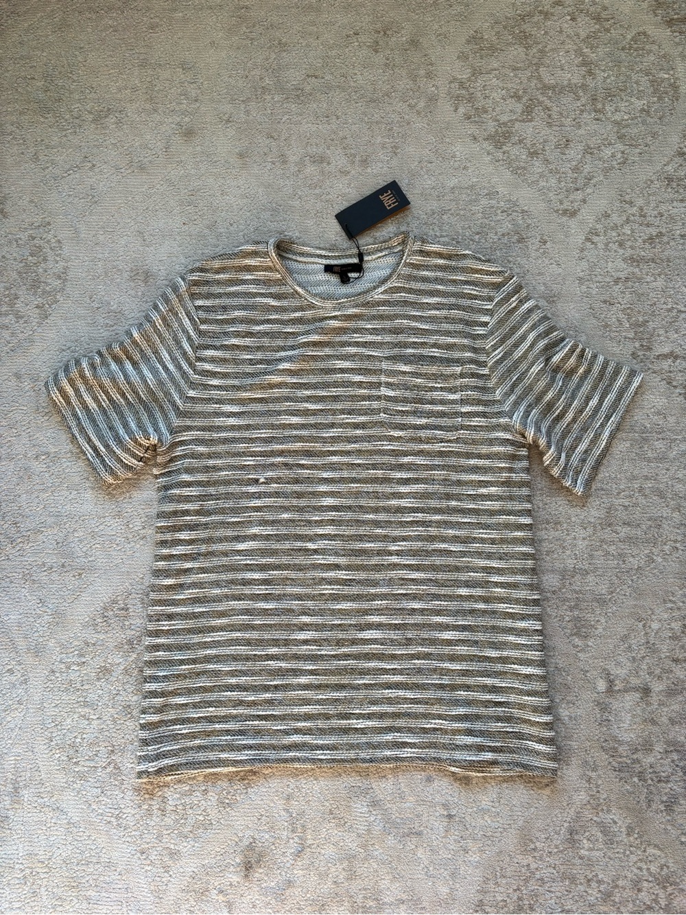FRYE size L tshirt